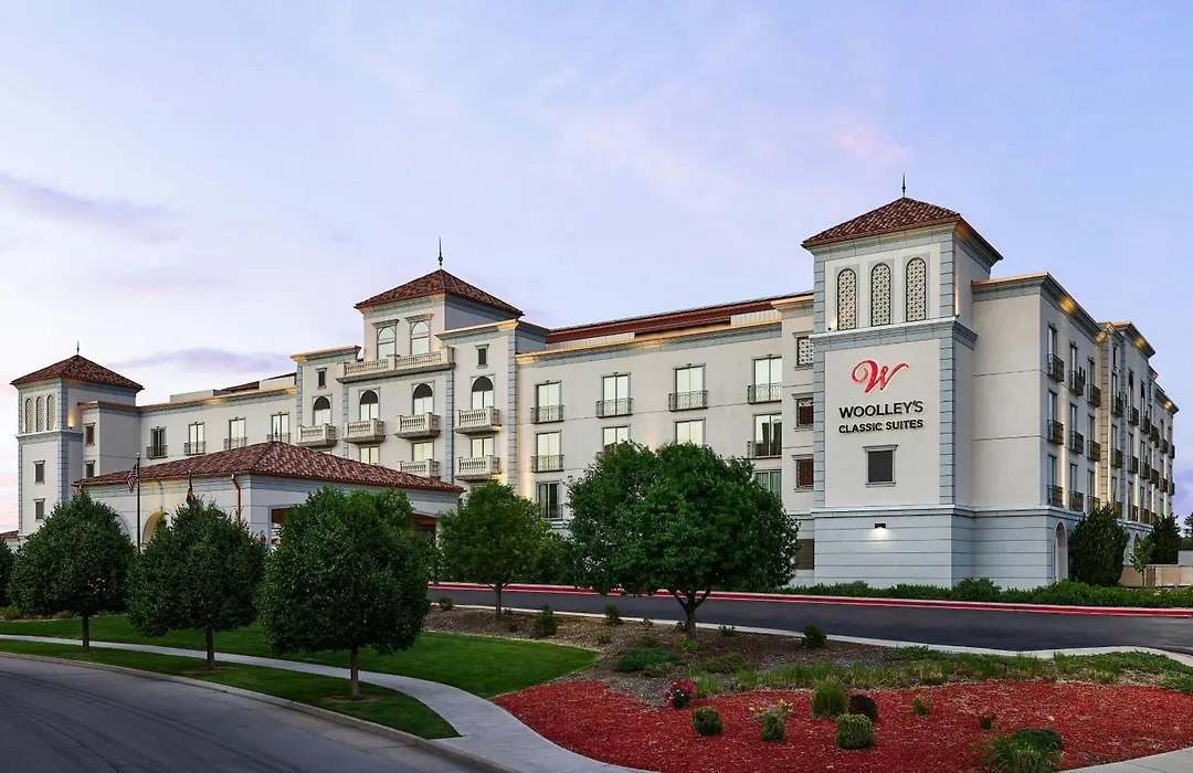 Woolley'S Classic Suites-1