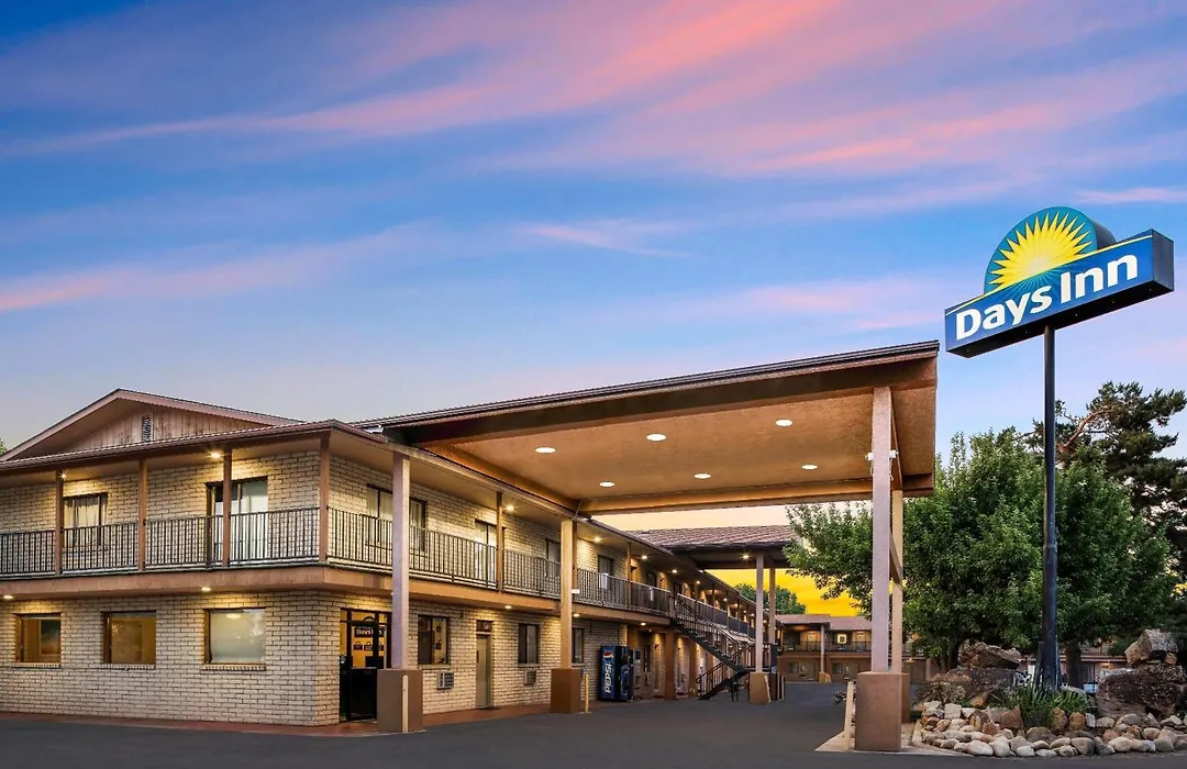 Days Inn By Wyndham Cortez-1