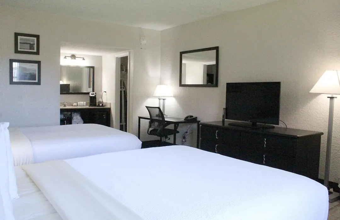 La Quinta Inn By Wyndham Cocoa Beach-Port Canaveral-1