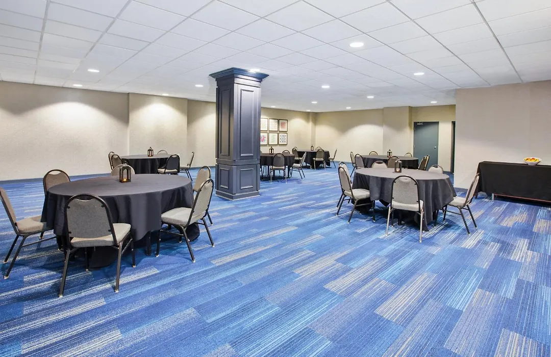 Holiday Inn Express Nashville-Downtown - Broadway By Ihg-1