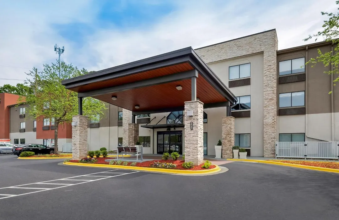 Holiday Inn Express & Suites Raleigh Ne - Medical Ctr Area By Ihg-1