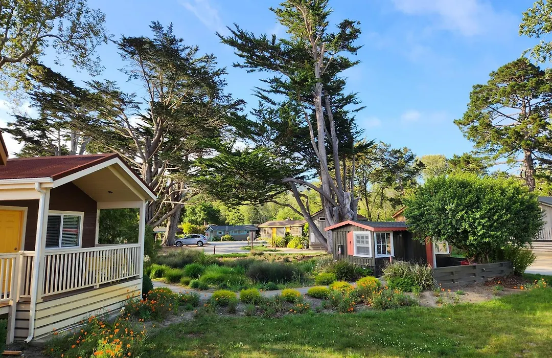 Carmel River Inn & Cottages-1
