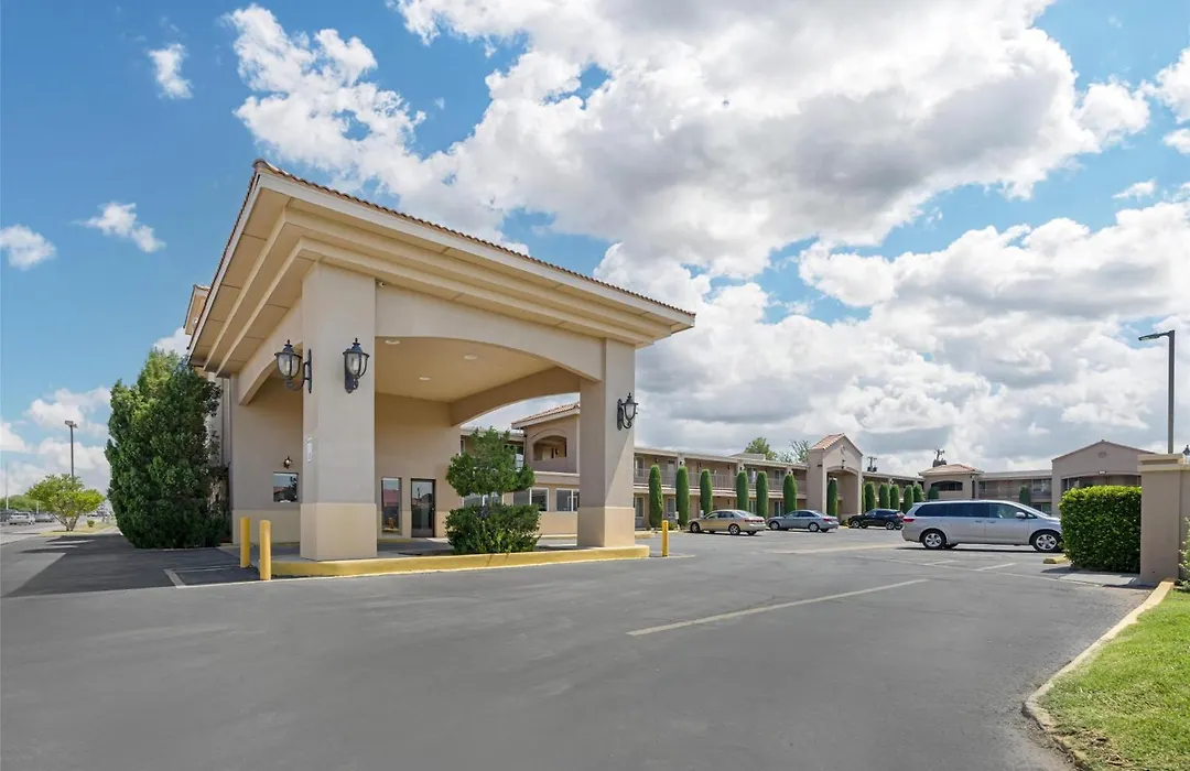 Best Western El Rancho Palacio-1