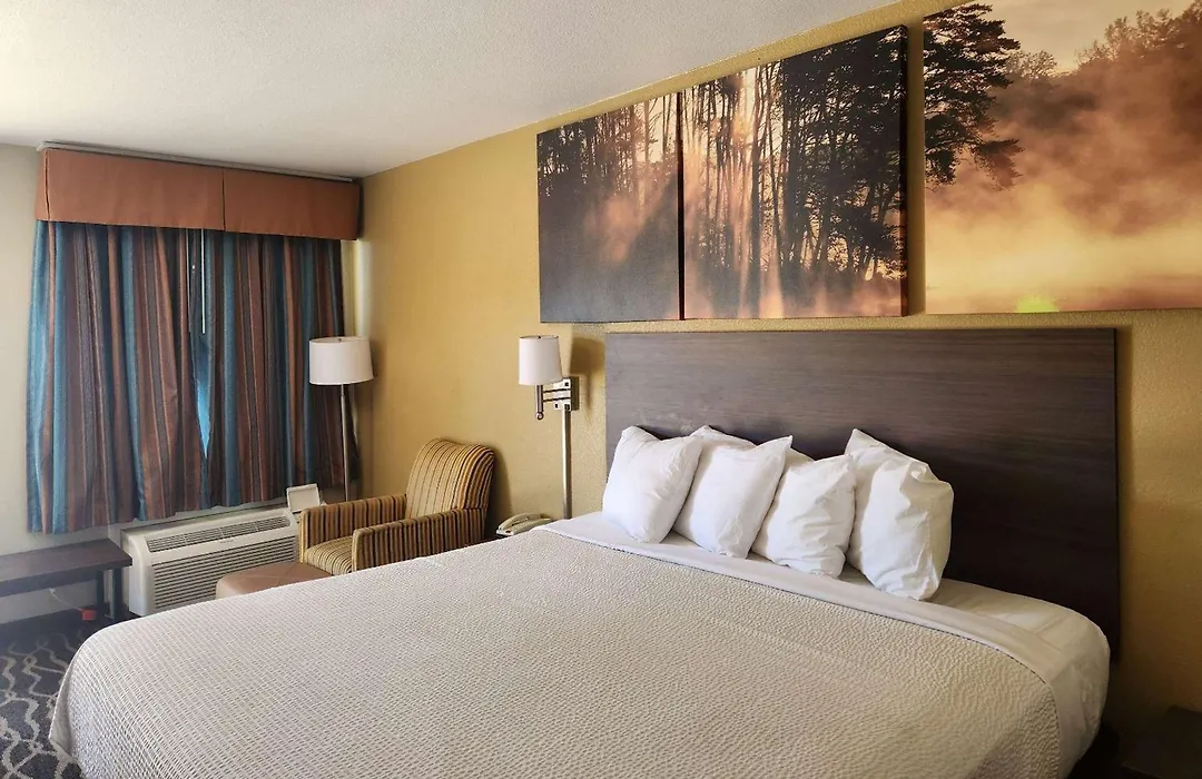 Days Inn By Wyndham Leesville-1