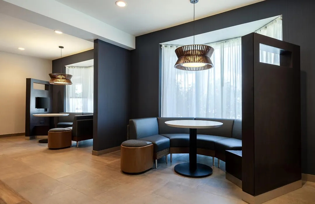 Courtyard By Marriott North Charleston Airport Coliseum-1