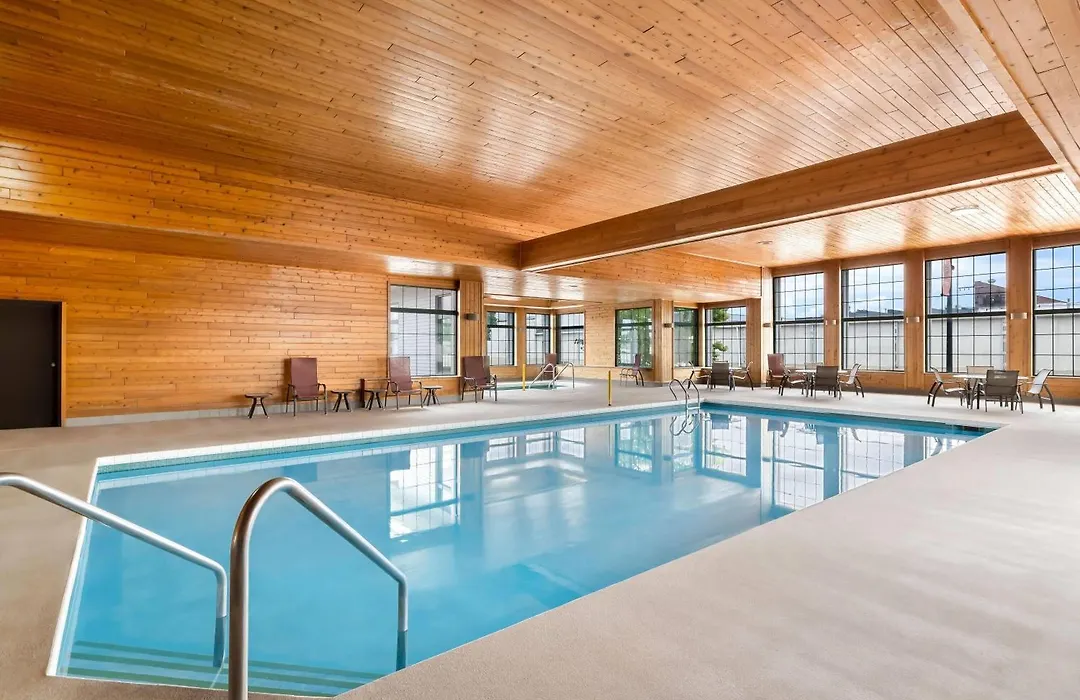 Super 8 By Wyndham La Crosse-1