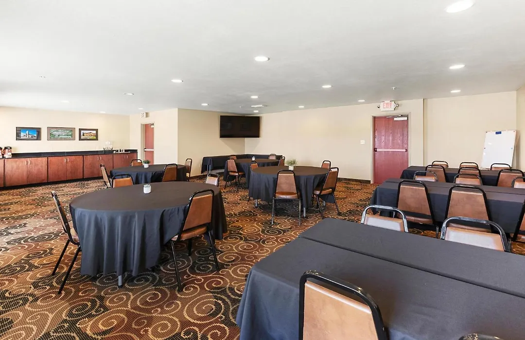 Cobblestone Hotel & Suites - Knoxville-1