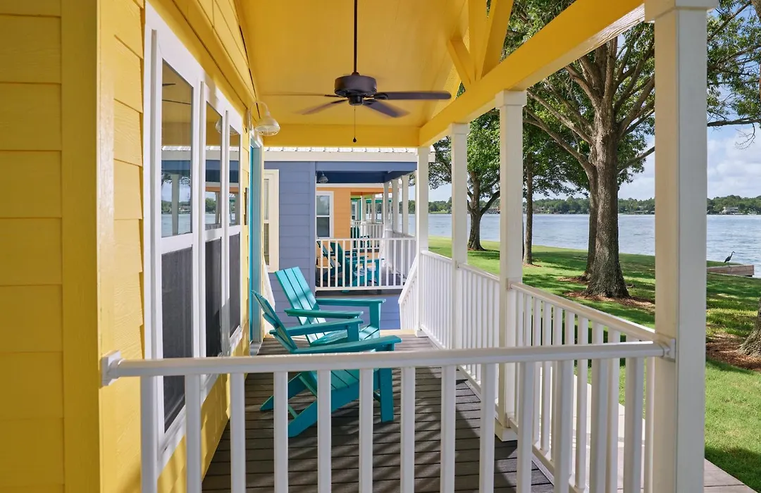 Margaritaville Lake Resort, Lake Conroe-1