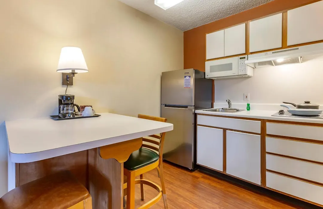 Suburban Studios Albuquerque Uptown-1