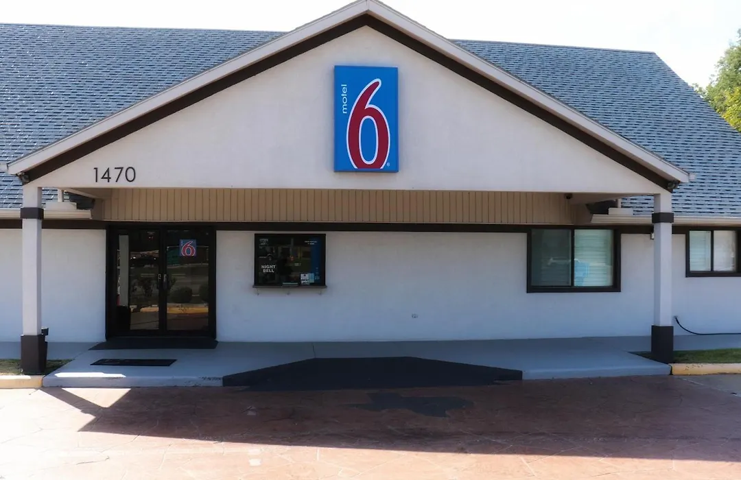 Motel 6-Alvin, Tx-1