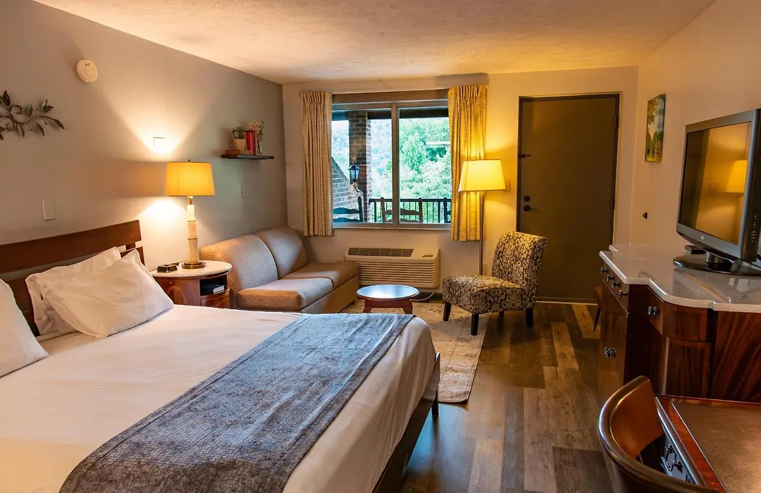 Townsend River Breeze Inn-1