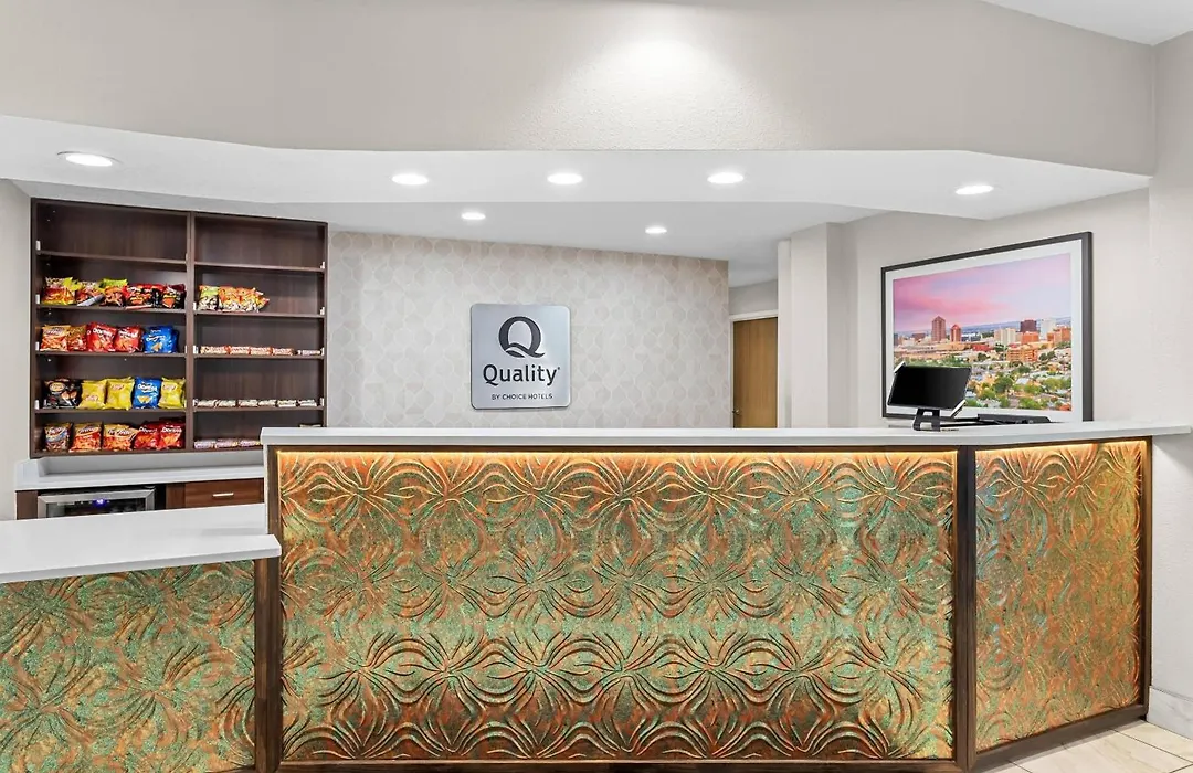 Quality Inn & Suites Sunport Airport Albuquerque-1