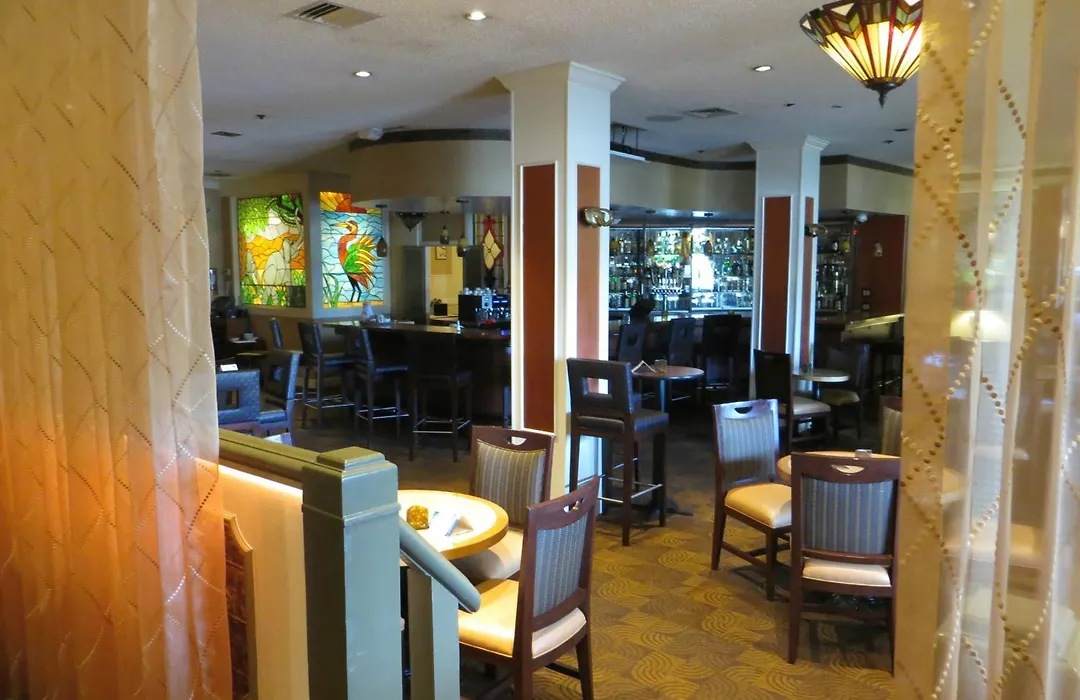 Best Western Plus Grosvenor Airport Hotel-1