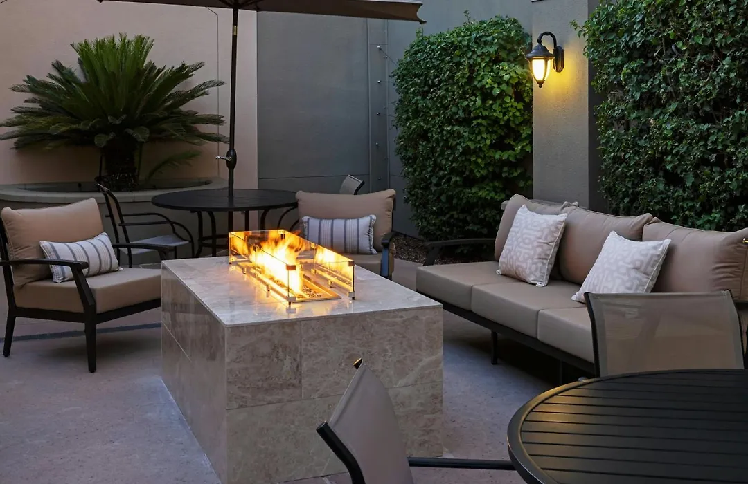 Courtyard By Marriott Baldwin Park-1