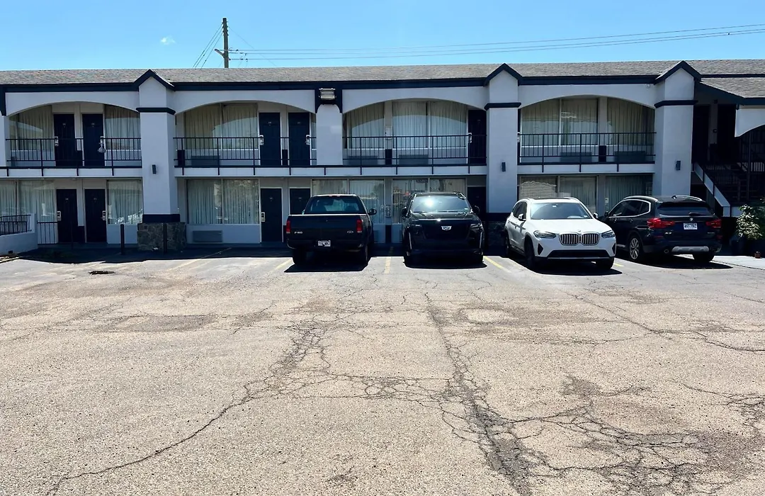 Executive Inn Texarkana-1