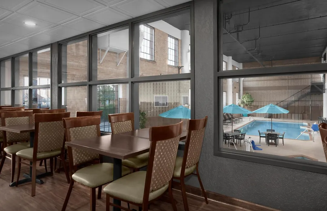 The Suites Hotel At Waterfront Plaza-1