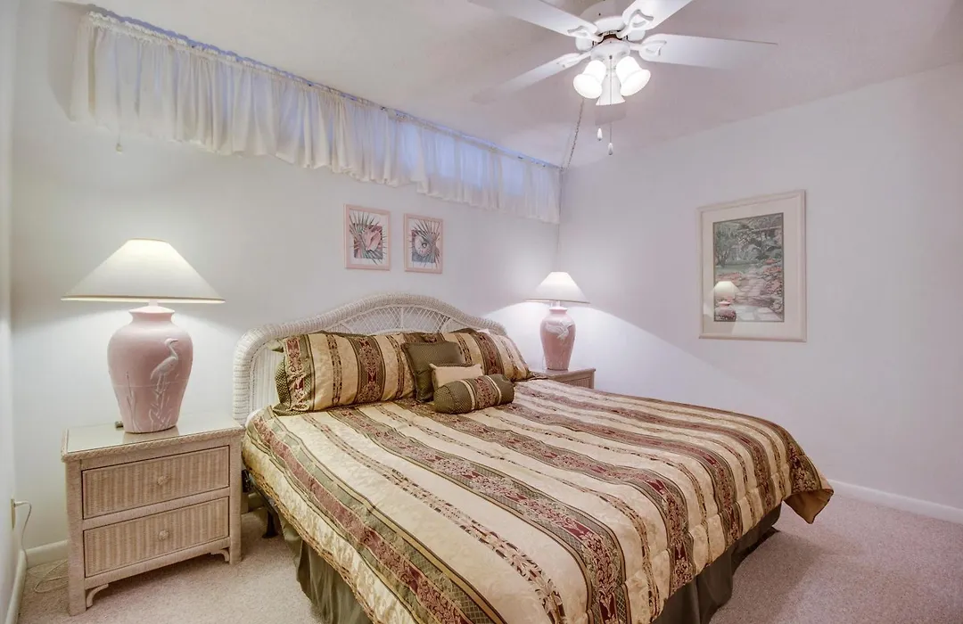 Gulf Gate 402-1