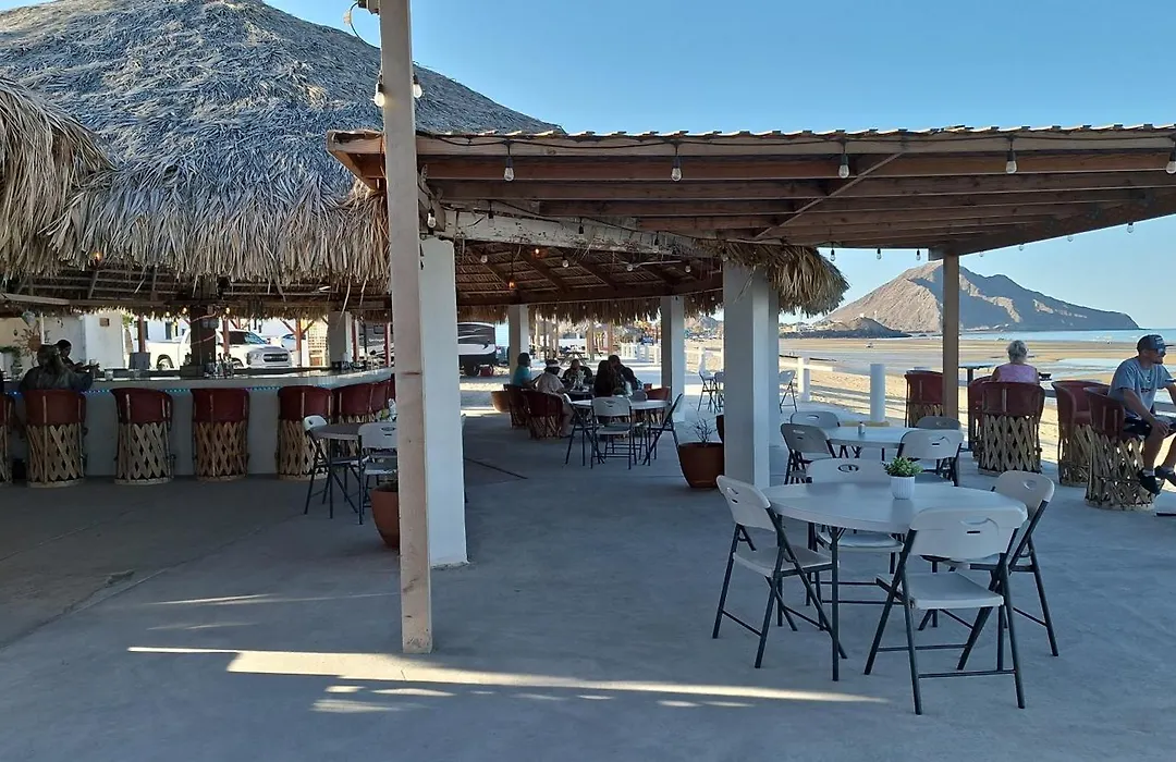 #7 Beach Front Private Room-1