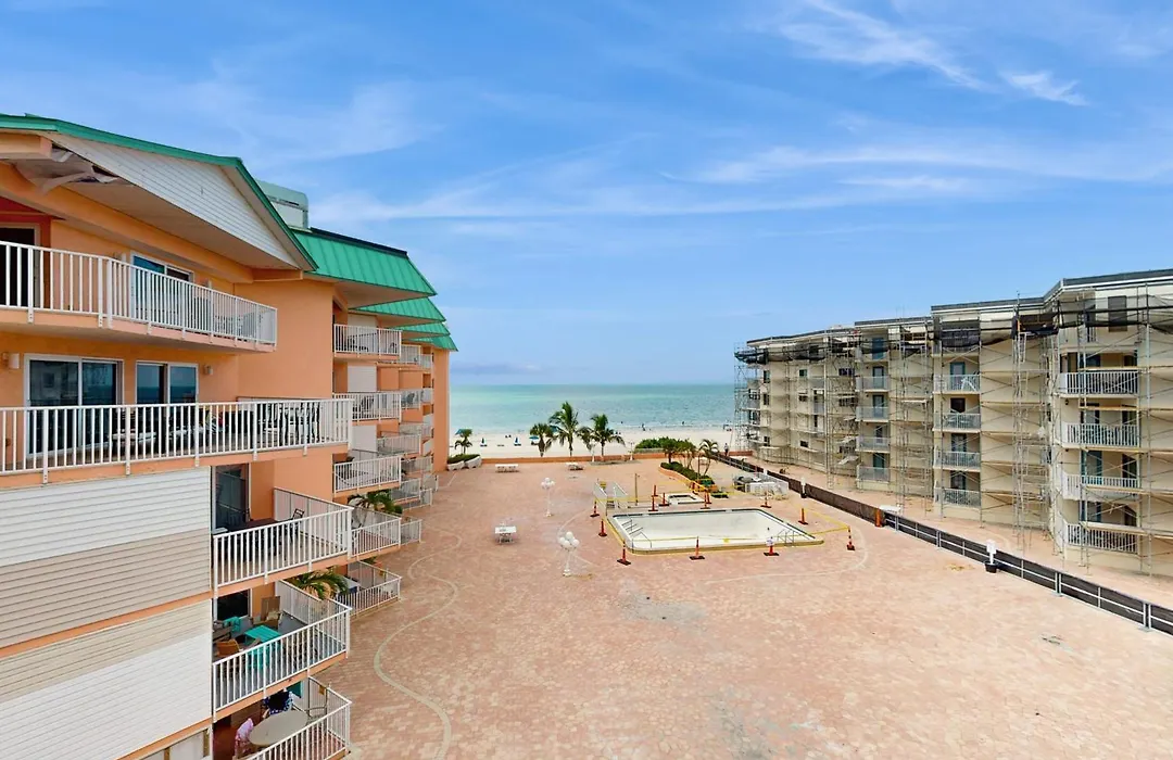 Beach Cottage 2402-1