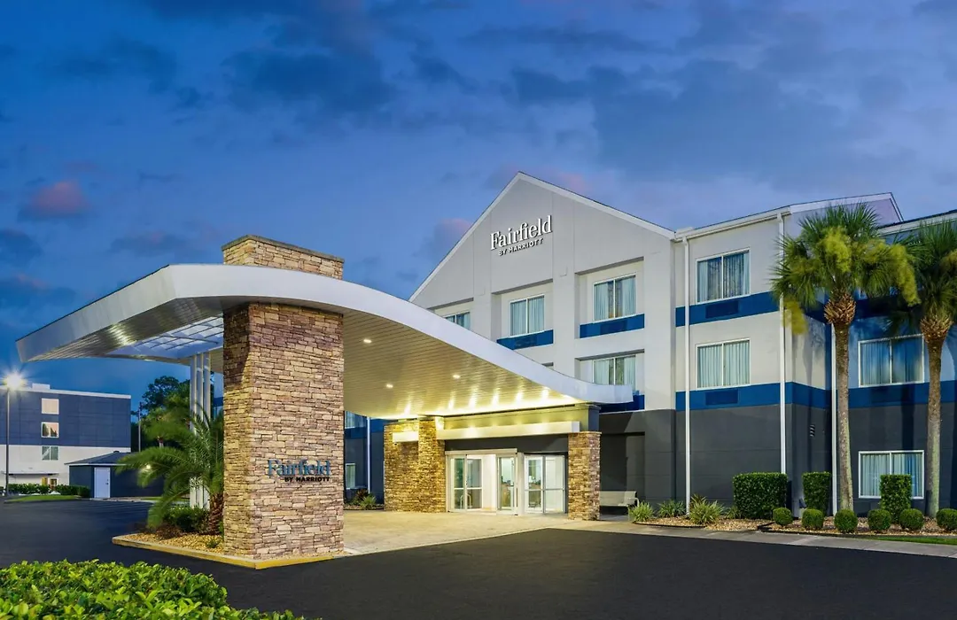 Fairfield Inn Suites Brunswick-1