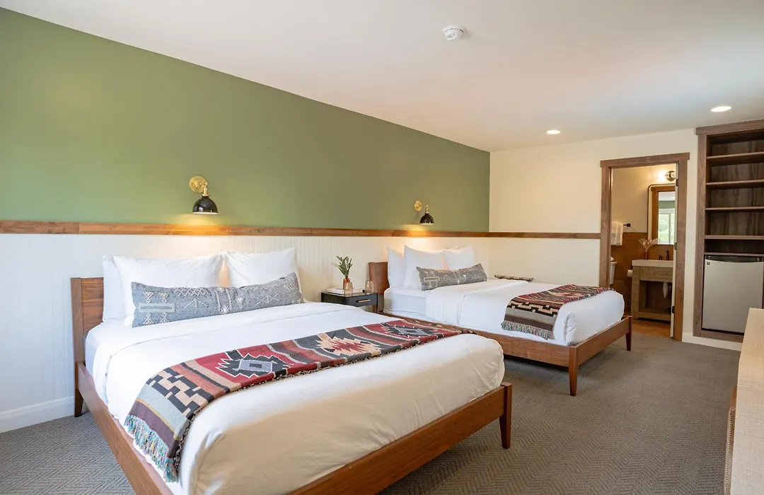 Petty Ranch Inn-1