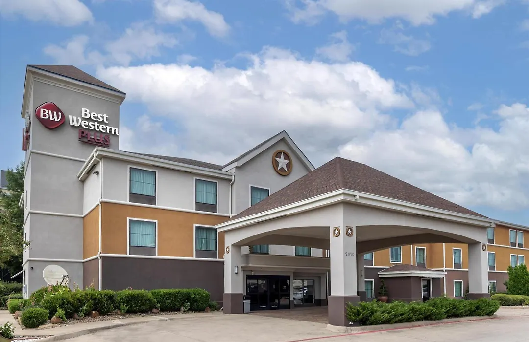 Best Western Plus Denton Inn & Suites-1