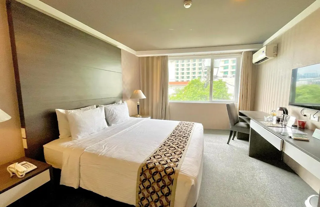 88 Courtyard Hotel-1