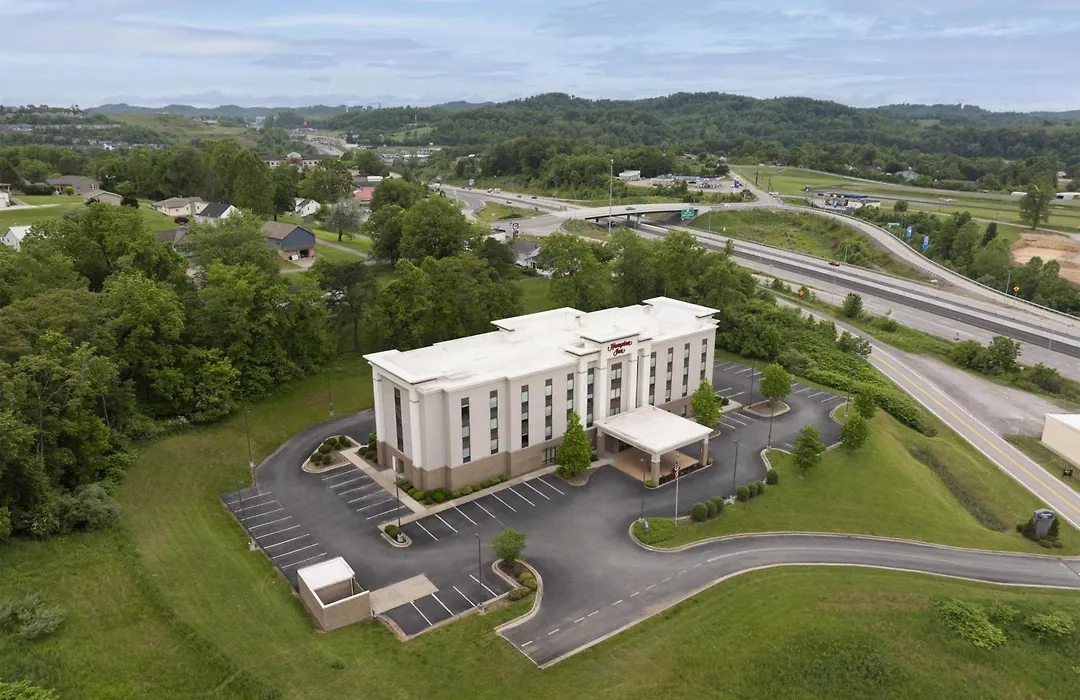 Hampton Inn Fairmont-1