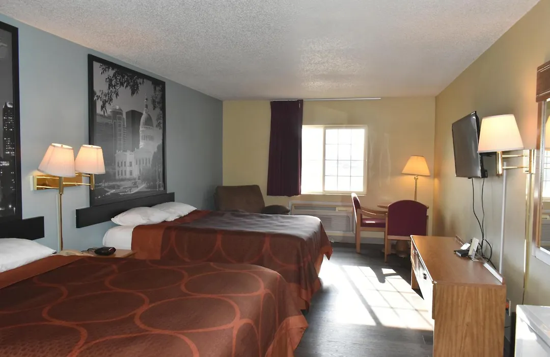 Super 8 By Wyndham Carthage-1