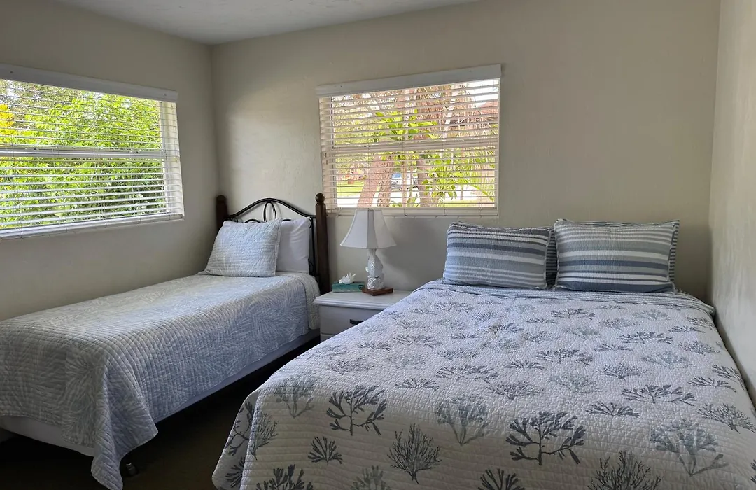 Tropical Villas Of Venice Beach-1