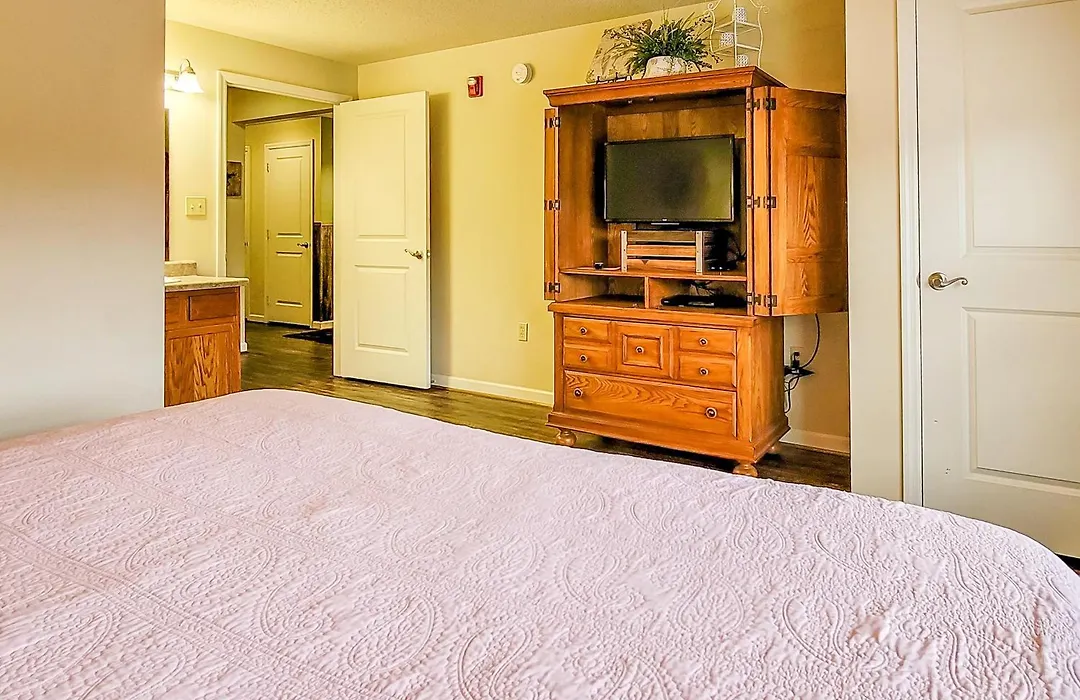 Cedar Lodge #503-1