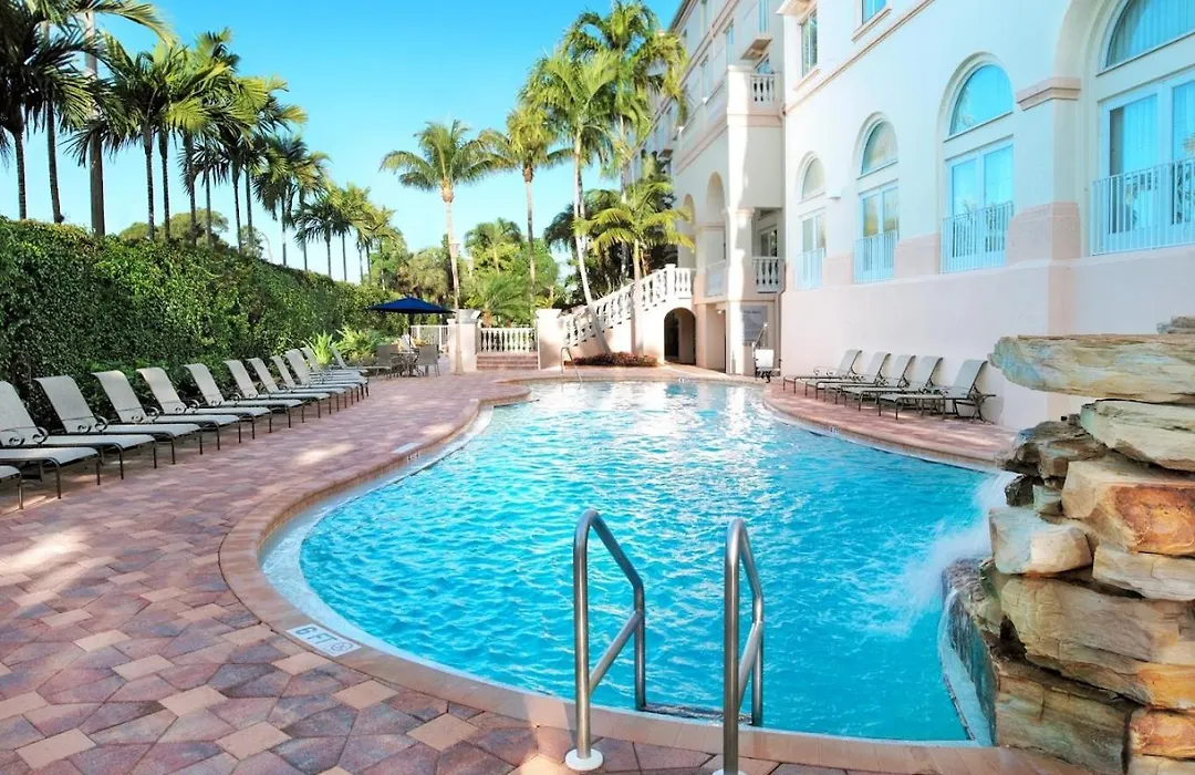 Hilton Naples-1