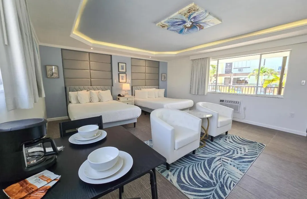 Island House Resort Hotel-1
