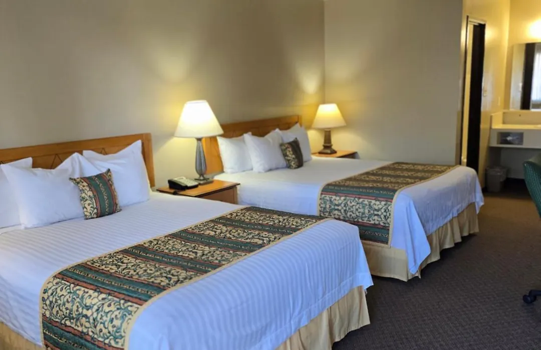 Thunderbird Lodge, Norman, Ok-1