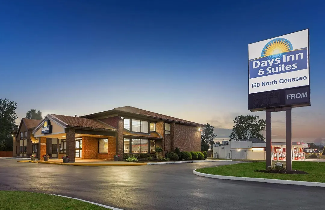 Days Inn By Wyndham Utica-1