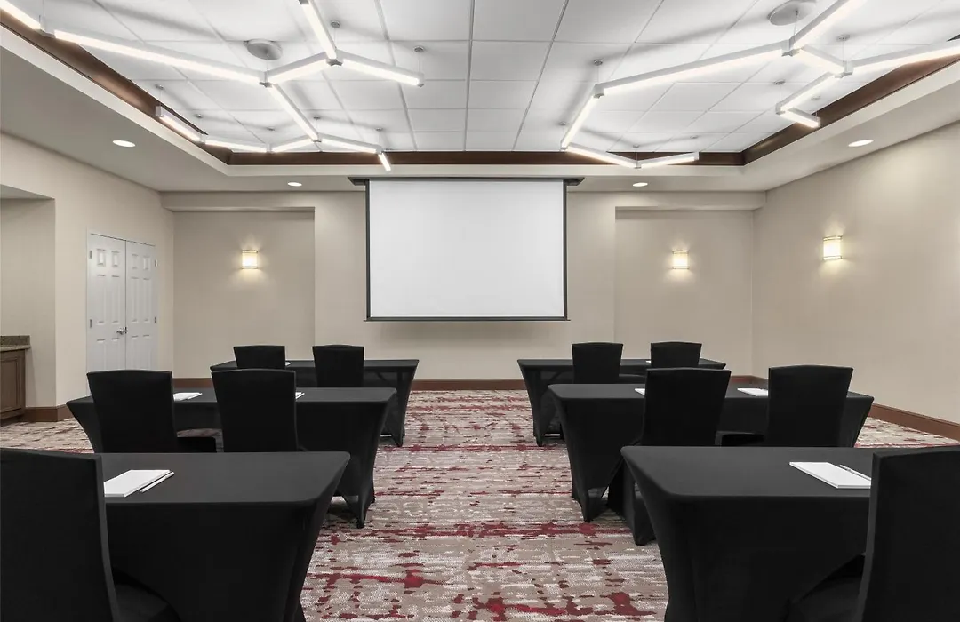 Hilton Garden Inn Ames-1