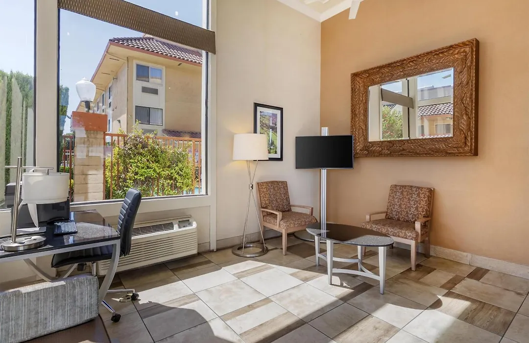 Best Western Plus Inn Of Hayward-1