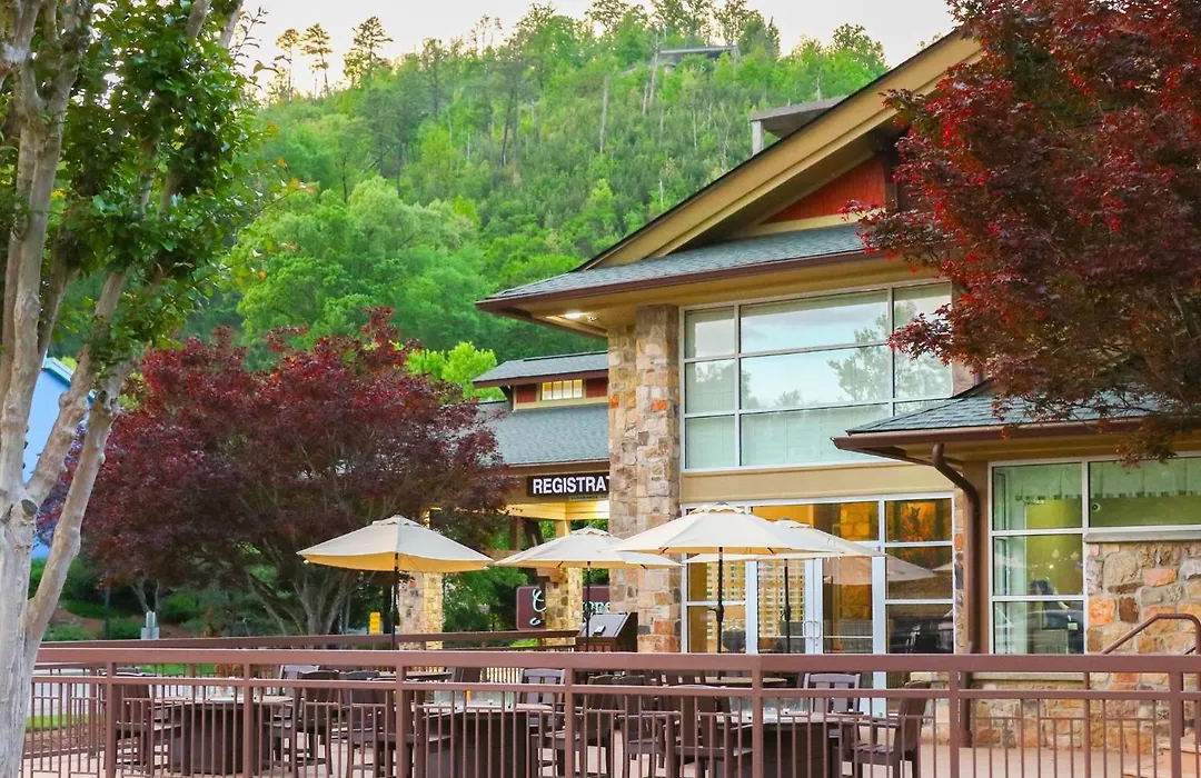 Greystone Lodge On The River-1