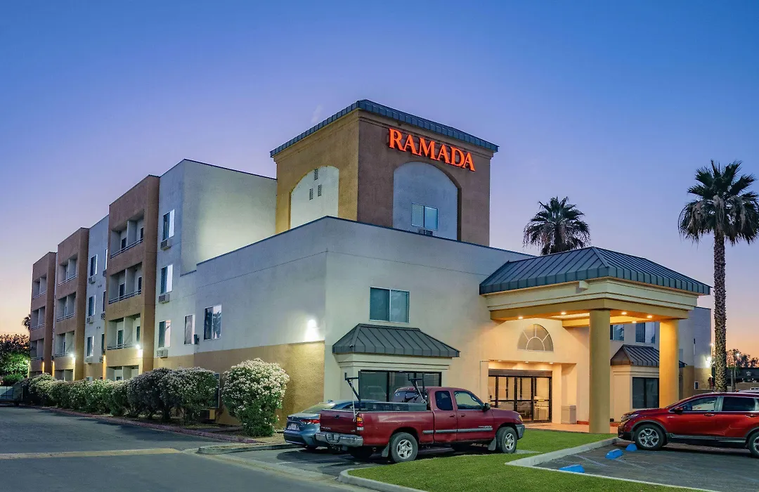 Ramada By Wyndham Bakersfield-1