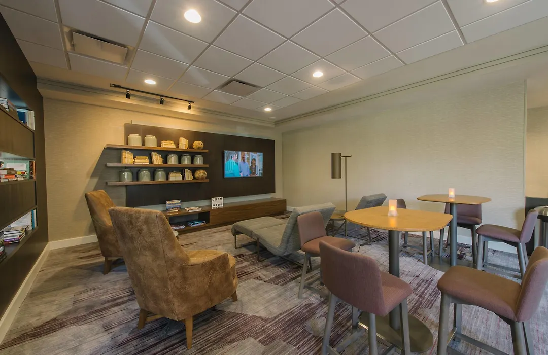 Courtyard By Marriott Nashua-1