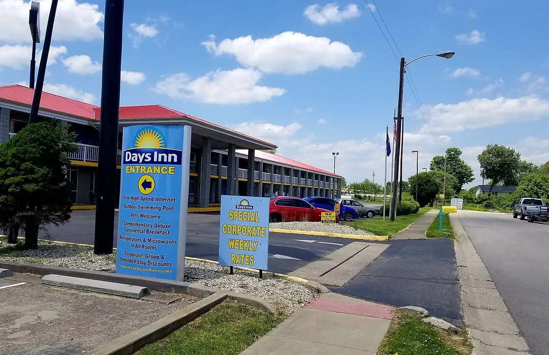 Days Inn By Wyndham Richmond-1