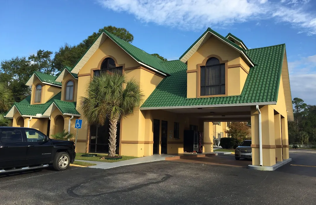 Howard Johnson By Wyndham Dothan-1