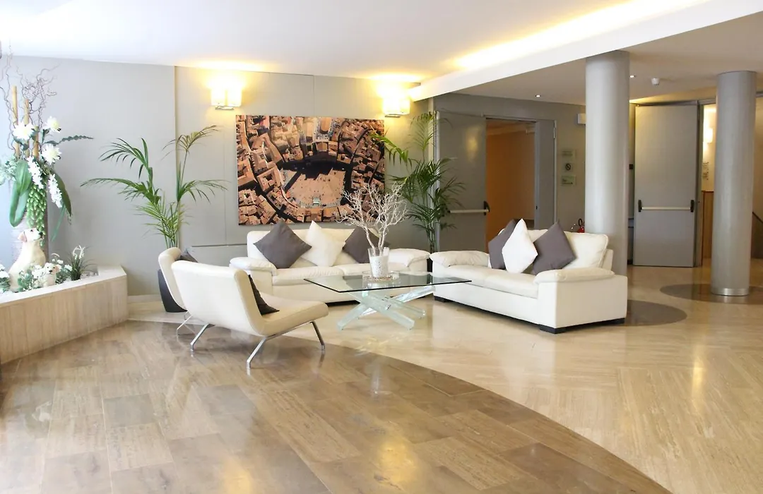 Hotel Executive-1