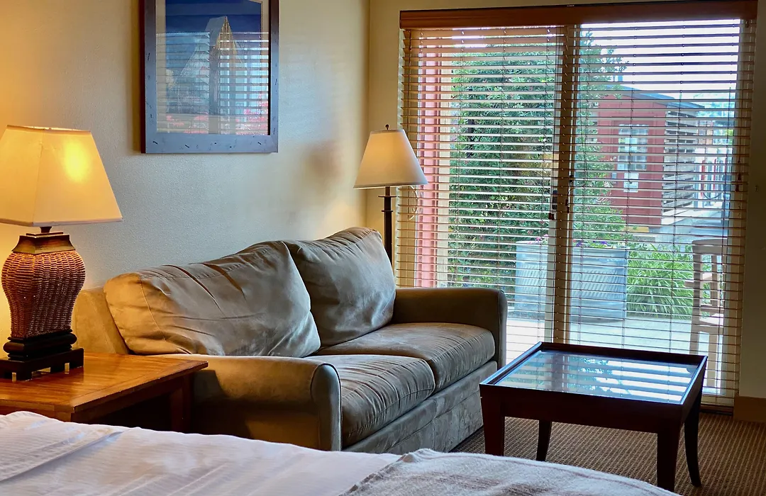 Cousin'S Country Inn-1