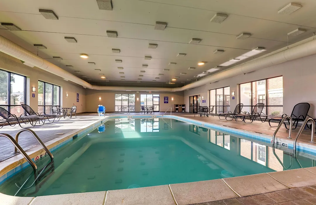 Drury Inn & Suites St Joseph-1