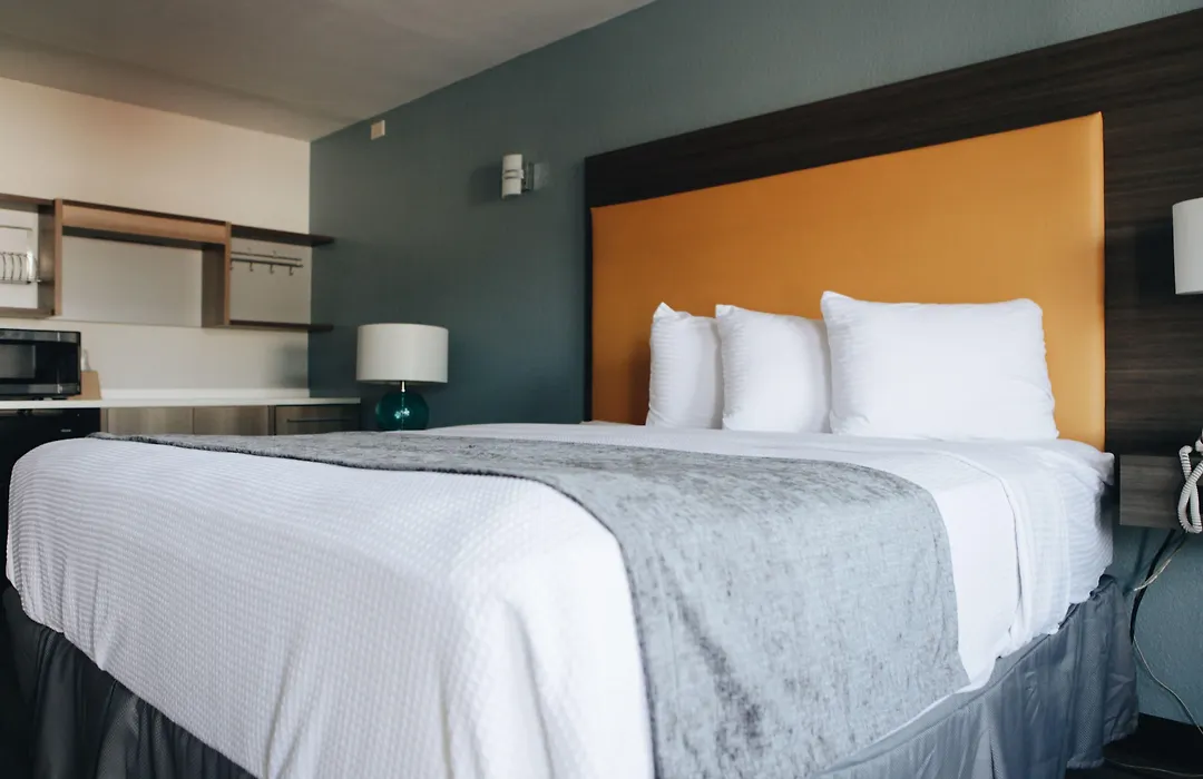All Seasons Inn & Suites-1