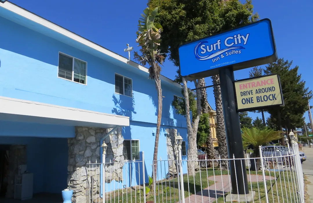 Surf City Inn & Suites-1