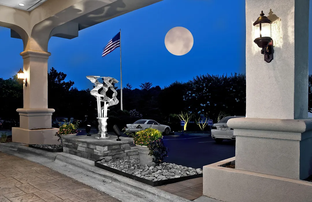 Hampton Inn Winston-Salem Hanes Mall-1