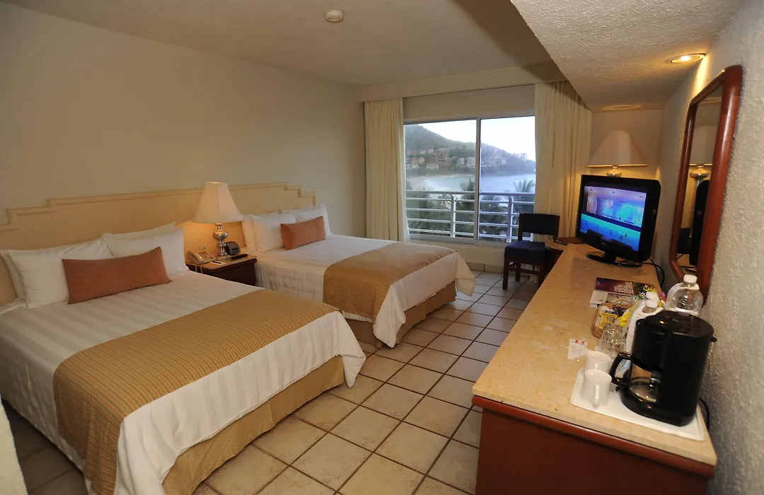 Emporio Ixtapa-1