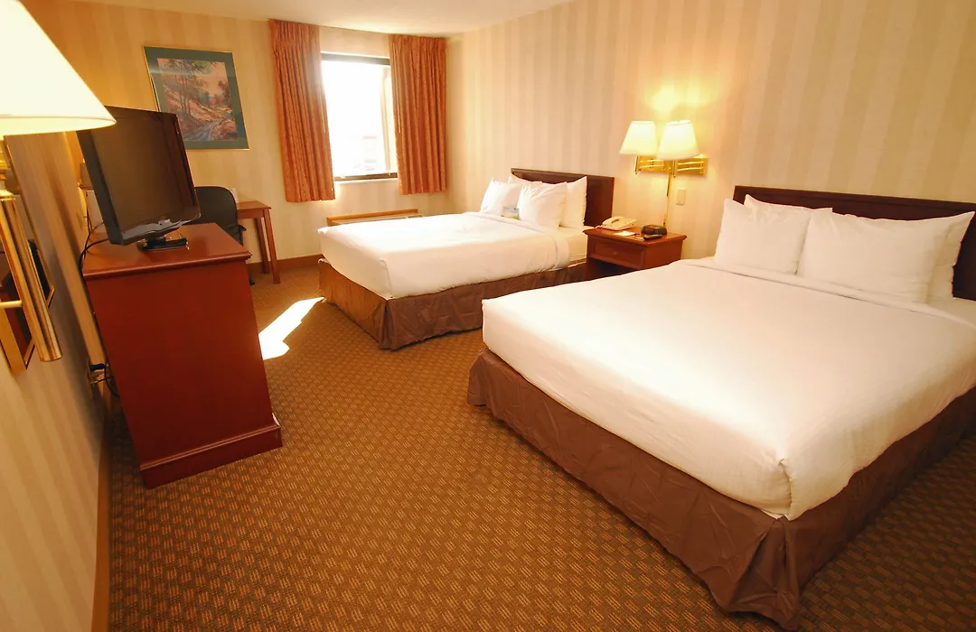 Days Inn & Suites By Wyndham Northwest Indianapolis-1